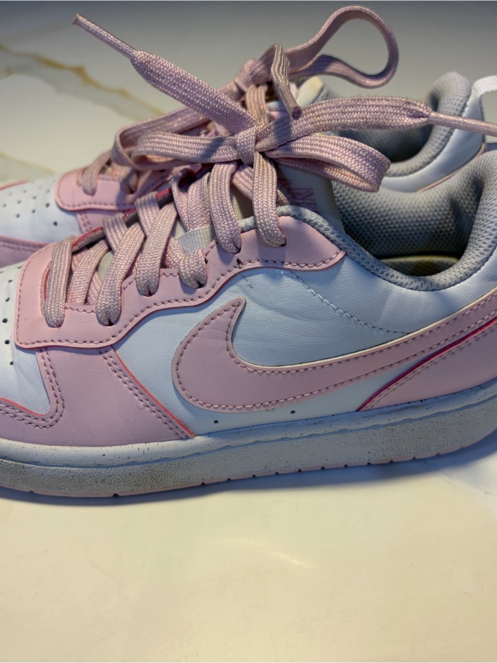 Nike Kids Low-Top Sneakers - Pink & White Size 4Y